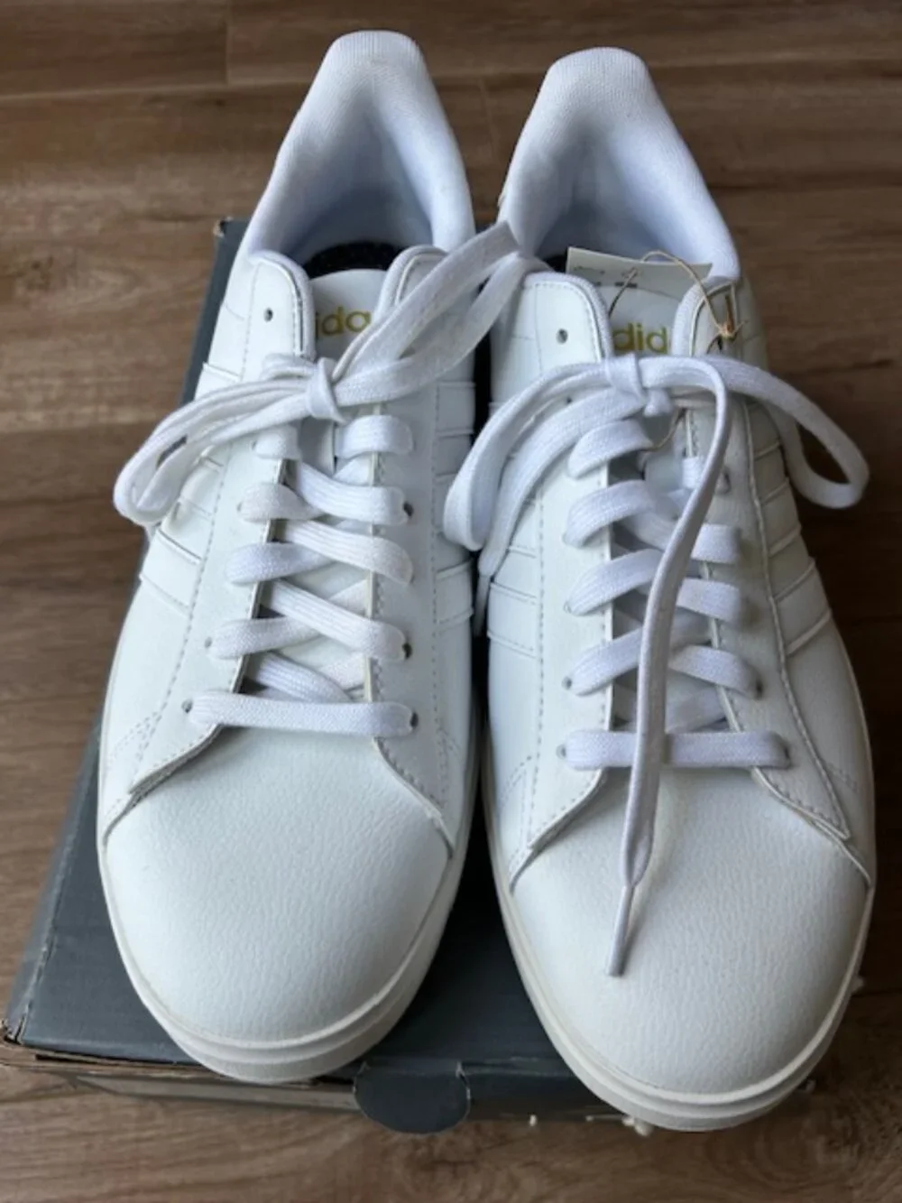 Brand New New Balance Women's Grand Court Classic Shoes